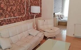 Nice And Cosy Apartment In Center Of Tbilisi